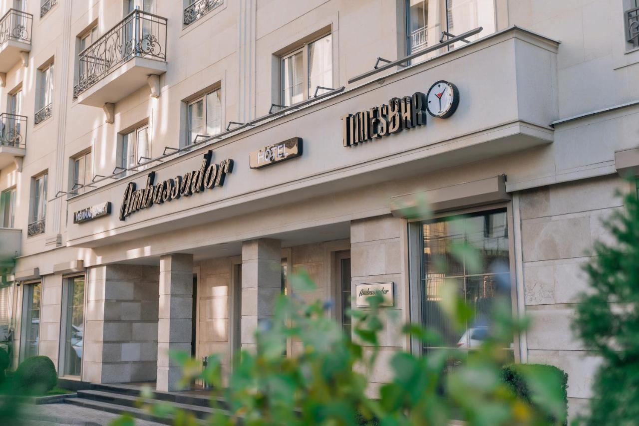 Ambassador Hotel Bishkek Exterior foto